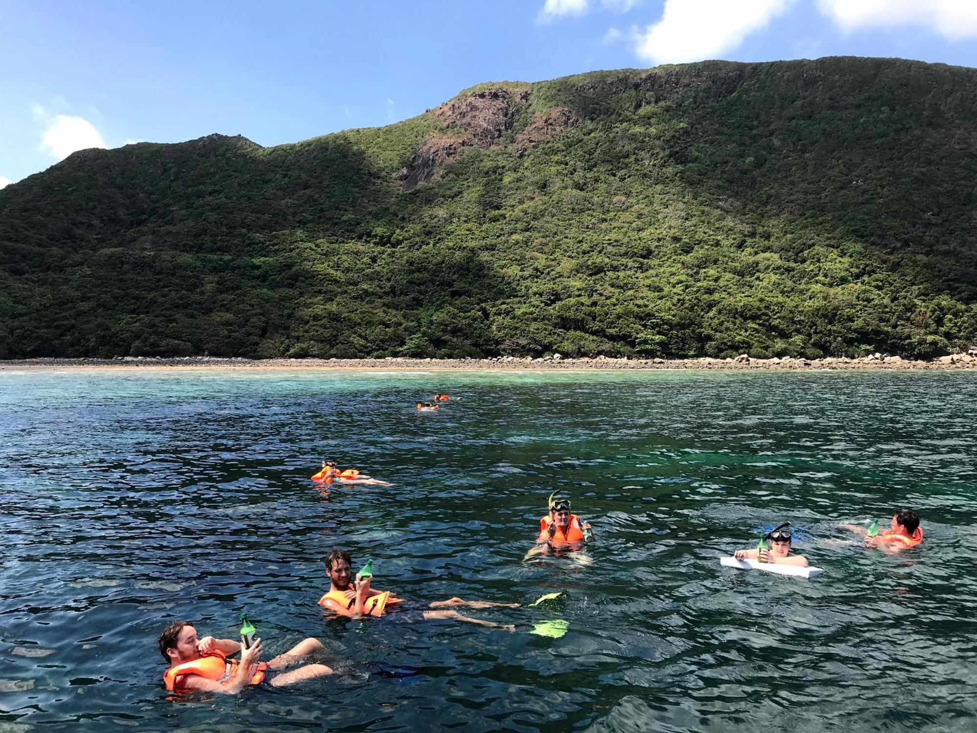 Con Dao Backpacker - Loco Camping Chi Khu Co Ong Екстериор снимка
